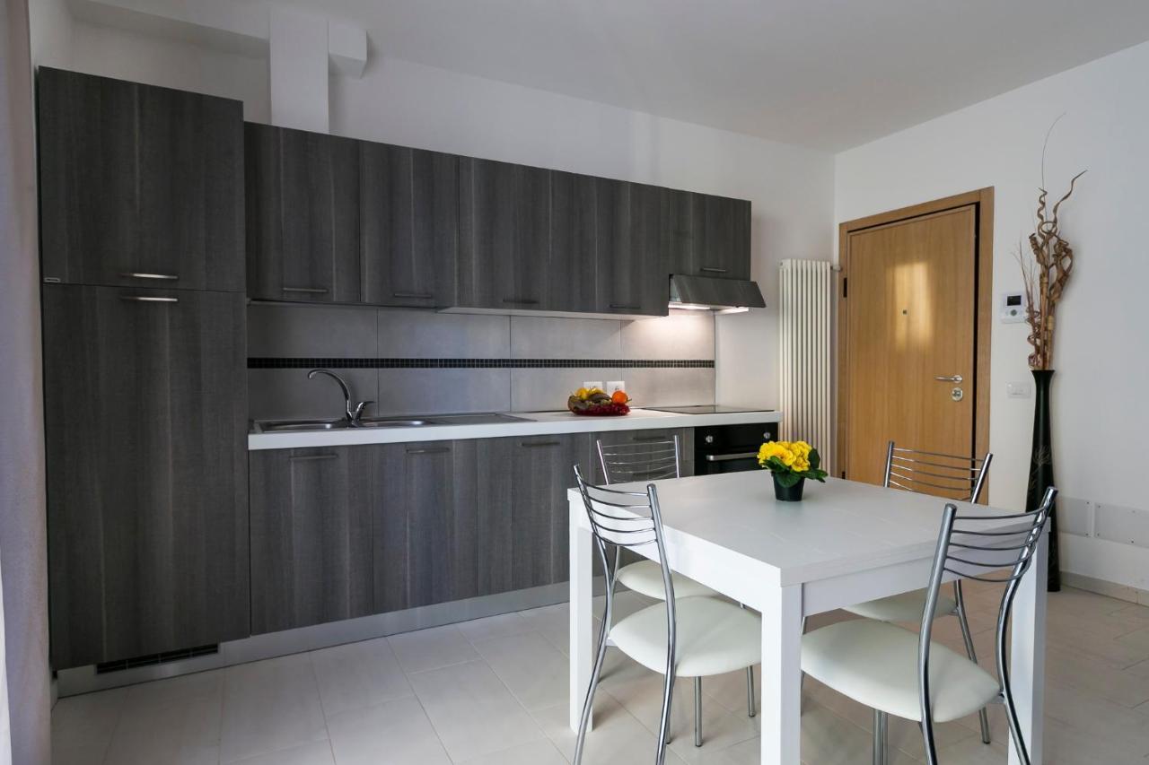 الشقق الفندقية ريمينيفي  Residenza Riva Azzurra المظهر الخارجي الصورة
